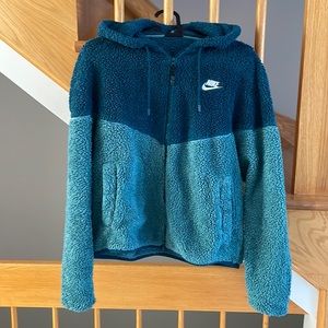 Nike Teddy Sweater